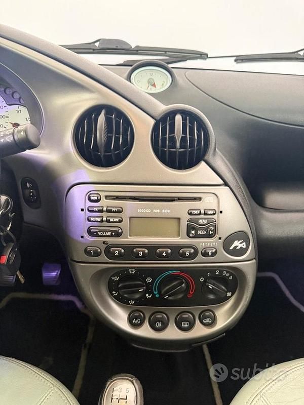 Usata Ford Ka Collection 69 CV (50 kW) 2004 Azzurro Utilitaria