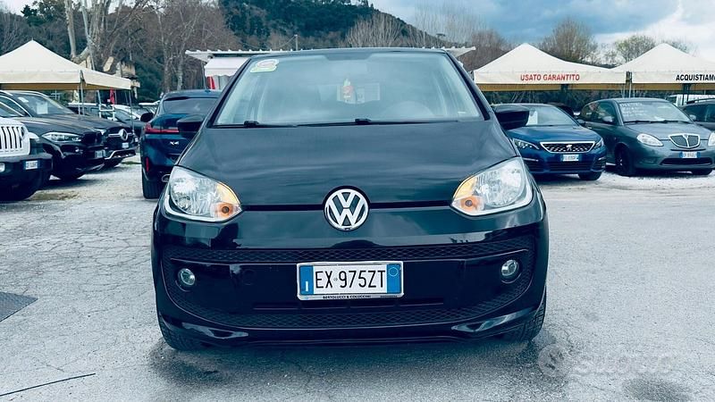 Usata VW up! Move 68 CV (50 kW) 2015 Nero Utilitaria