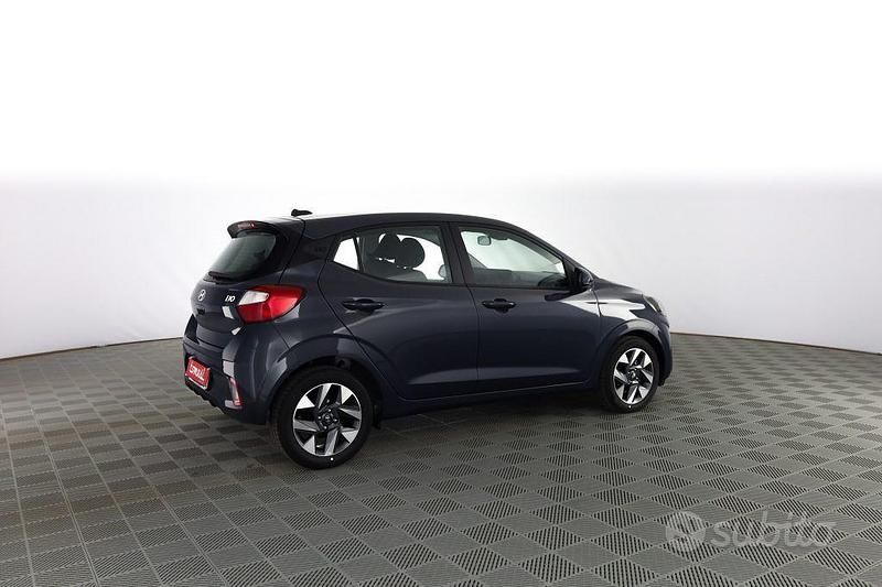 Nuova Hyundai i10 2025 Grigio Utilitaria