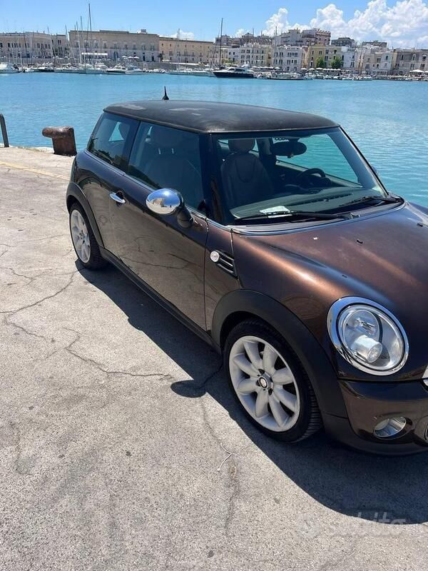 Usata Mini Cooper 2011 Marrone Utilitaria