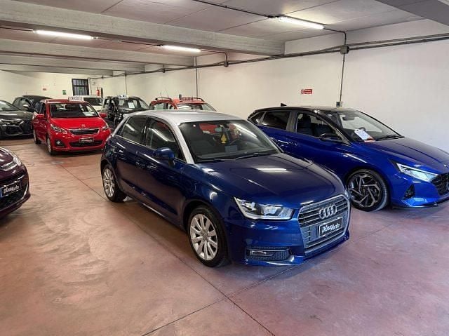 Usata Audi A1 Sportback Admired 90 CV (66 kW) 2016 Blu/azzurro Utilitaria