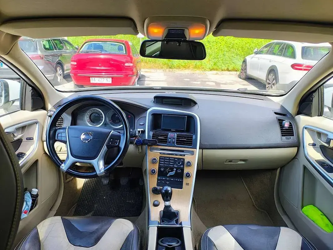 Usata Volvo XC60 Summum 205 CV (150 kW) 2010 Bianco SUV
