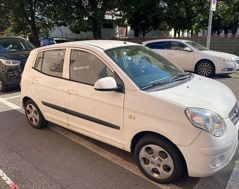 Usata Kia Picanto 60 CV (44 kW) 2010 Bianco Utilitaria