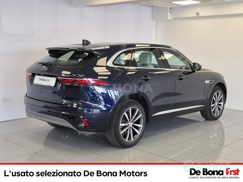 Usata Jaguar F-Pace R-Dynamic 204 CV (150 kW) 2023 Nero SUV