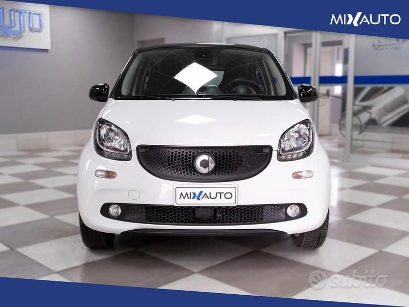 Usata Smart ForFour 71 CV (52 kW) 2018 Bianco Utilitaria