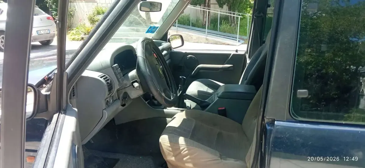 Usata Land Rover Discovery 113 CV (83 kW) 1996 Blu/azzurro SUV