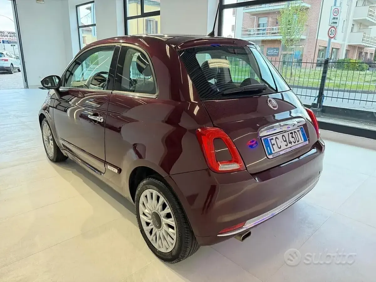 Usata Fiat 500 Lounge 95 CV (69 kW) 2017 Viola Berlina