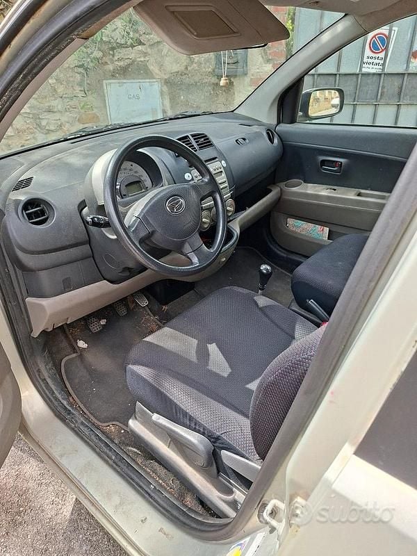 Usata Daihatsu Sirion 69 CV (50 kW) 2007 Utilitaria