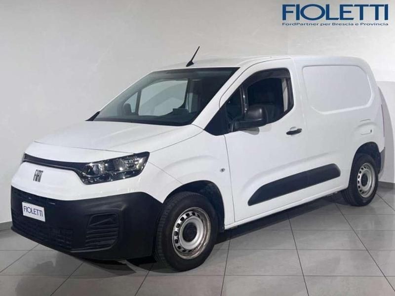 Bianco Usata 2023 Fiat Doblò Monovolume | 13.900 € (Buon prezzo) - Immagine 1/4