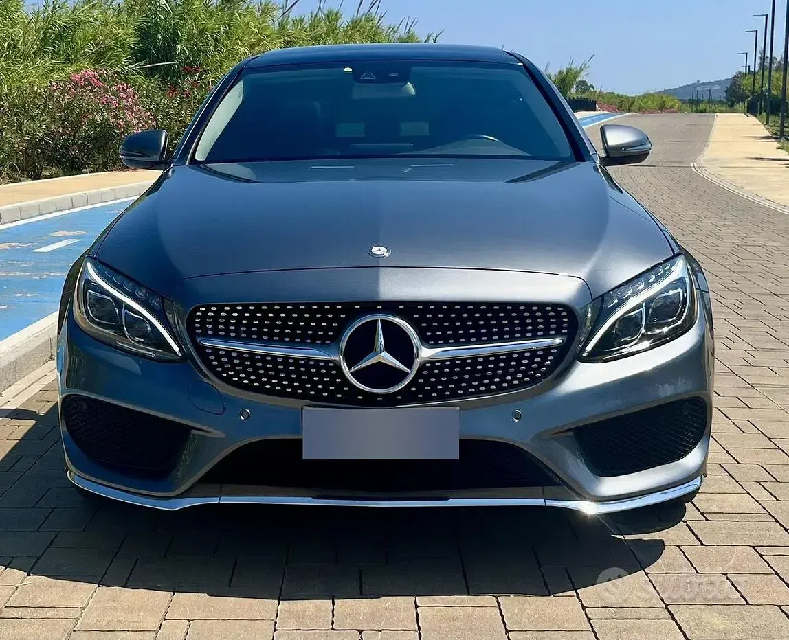 Usata Mercedes C220 AMG 170 CV (125 kW) 2017 Grigio Berlina
