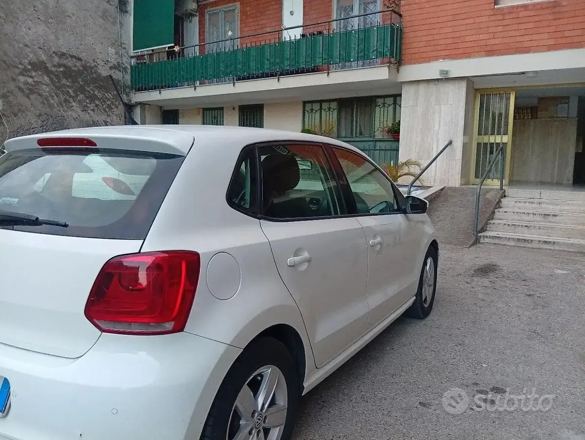 Usata VW Polo 75 CV (55 kW) 2013 Bianco Utilitaria