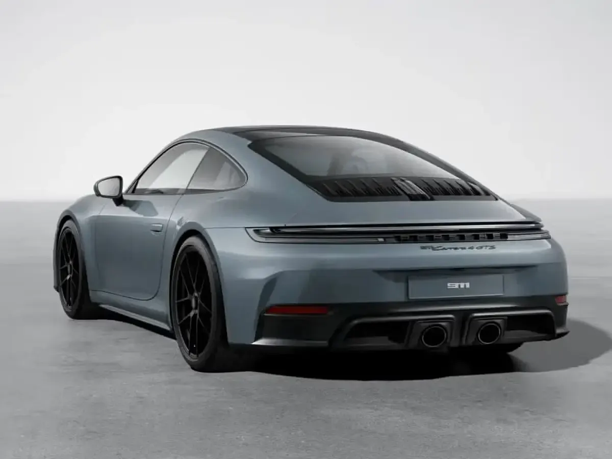 Nuova Porsche 911 Carrera 4 GTS 2026 Grigio vanadio metallizzato