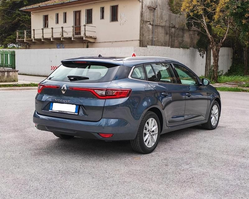 Usata Renault Mégane GrandTour Business 116 CV (85 kW) 2019 Grigio Station wagon