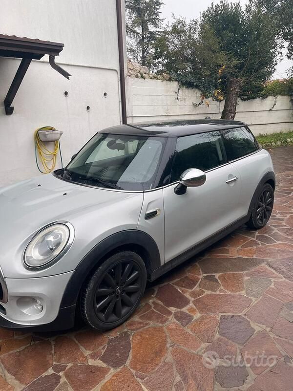 Usata Mini Cooper D 2014 Grigio Utilitaria