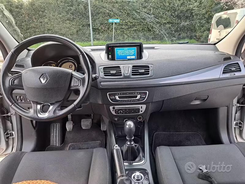 Usata Renault Mégane GrandTour 110 CV (80 kW) 2015 Grigio Station wagon