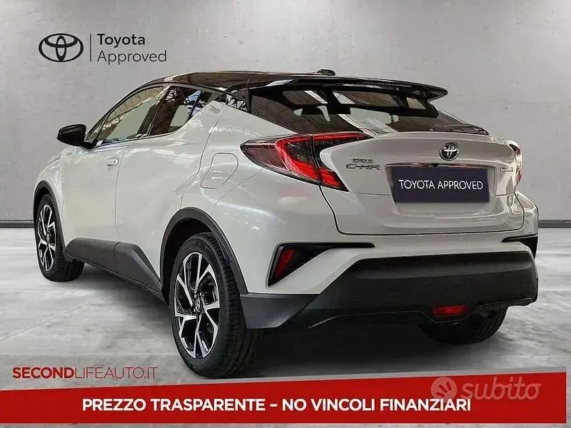 Usata Toyota C-HR Style 98 CV (72 kW) 2017 Bianco SUV
