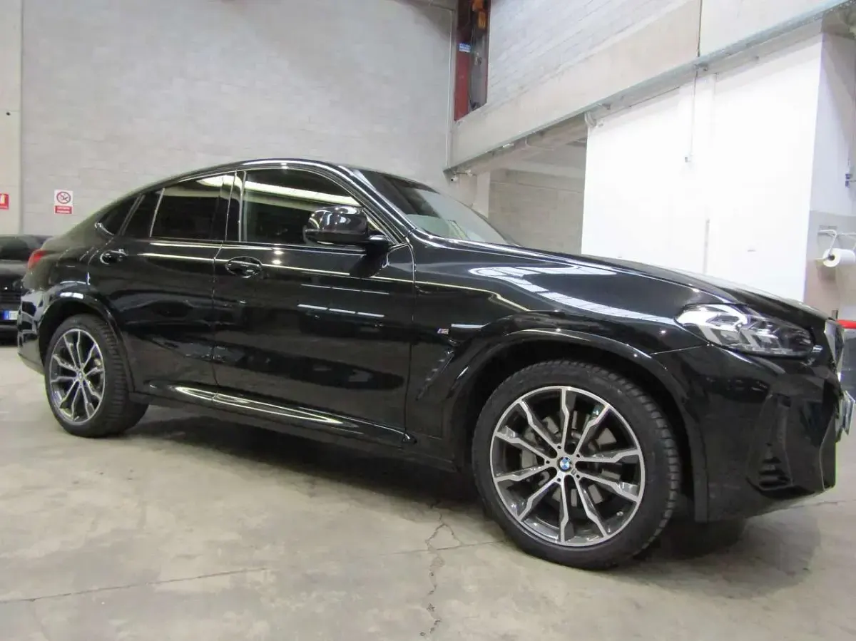 Usata BMW X4 M Sport 245 CV (180 kW) 2022 Nero jet metallizzato SUV