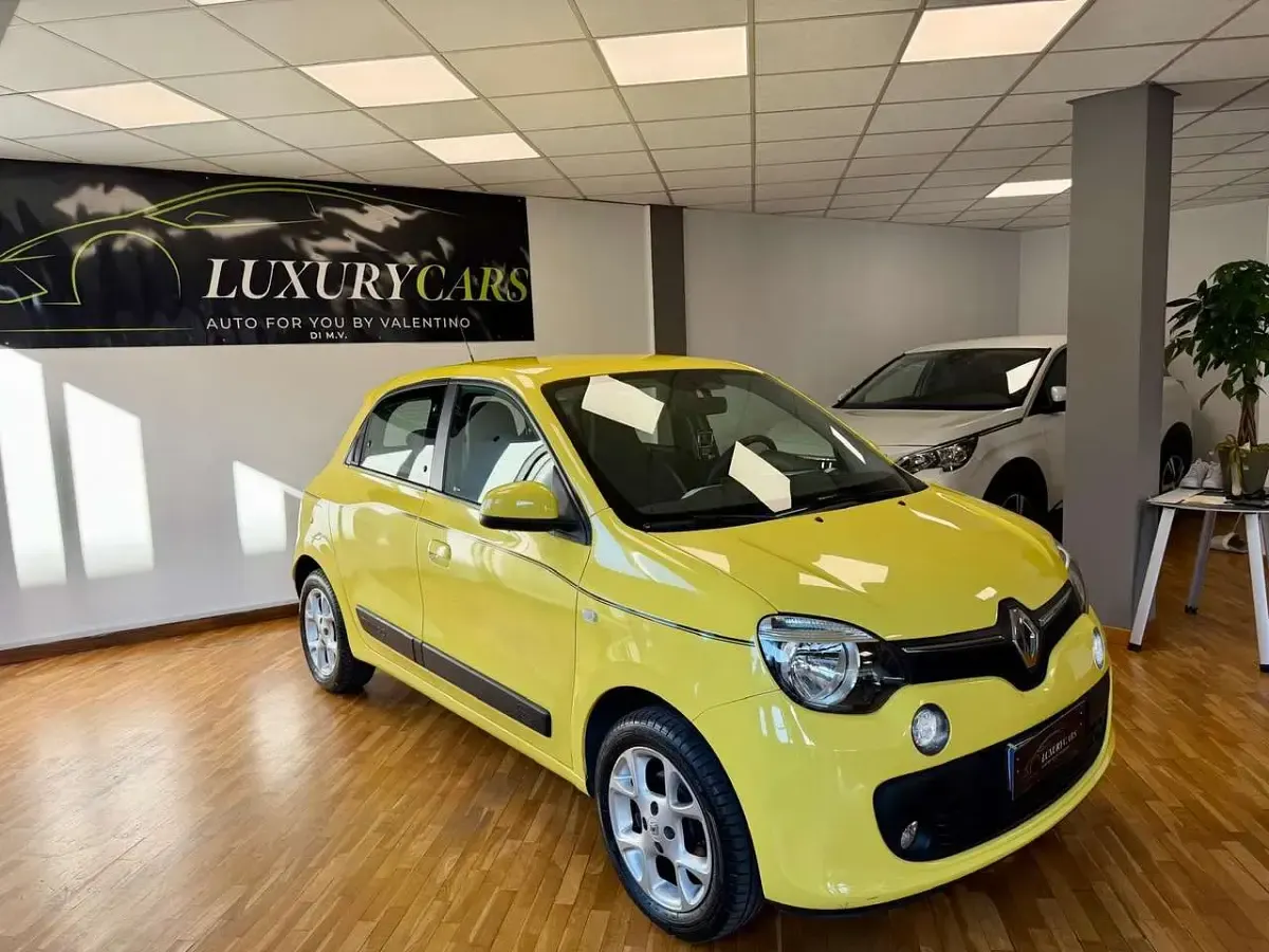 Usata Renault Twingo SE 69 CV (50 kW) 2018 Giallo Utilitaria