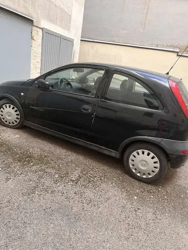 Usata Opel Corsa Club 58 CV (42 kW) 2002 Utilitaria