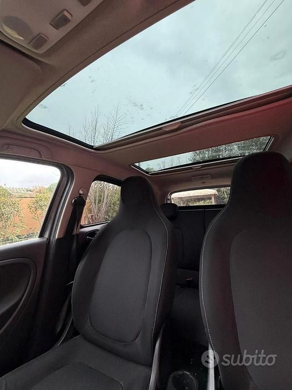 Begagnad Smart ForFour Passion 71 HK (52 kW) 2016 Silver Halvkombi