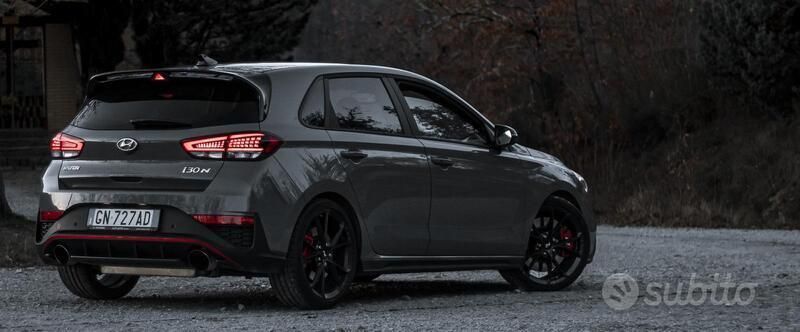 Usata Hyundai i30 N Performance 280 CV (205 kW) 2023 Grigio Berlina