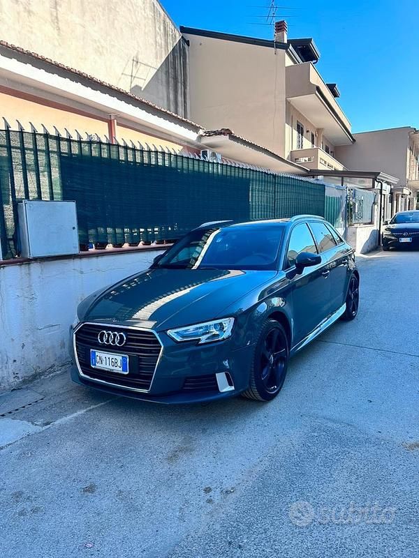 Usata Audi A3 116 CV (85 kW) 2019 Grigio Berlina
