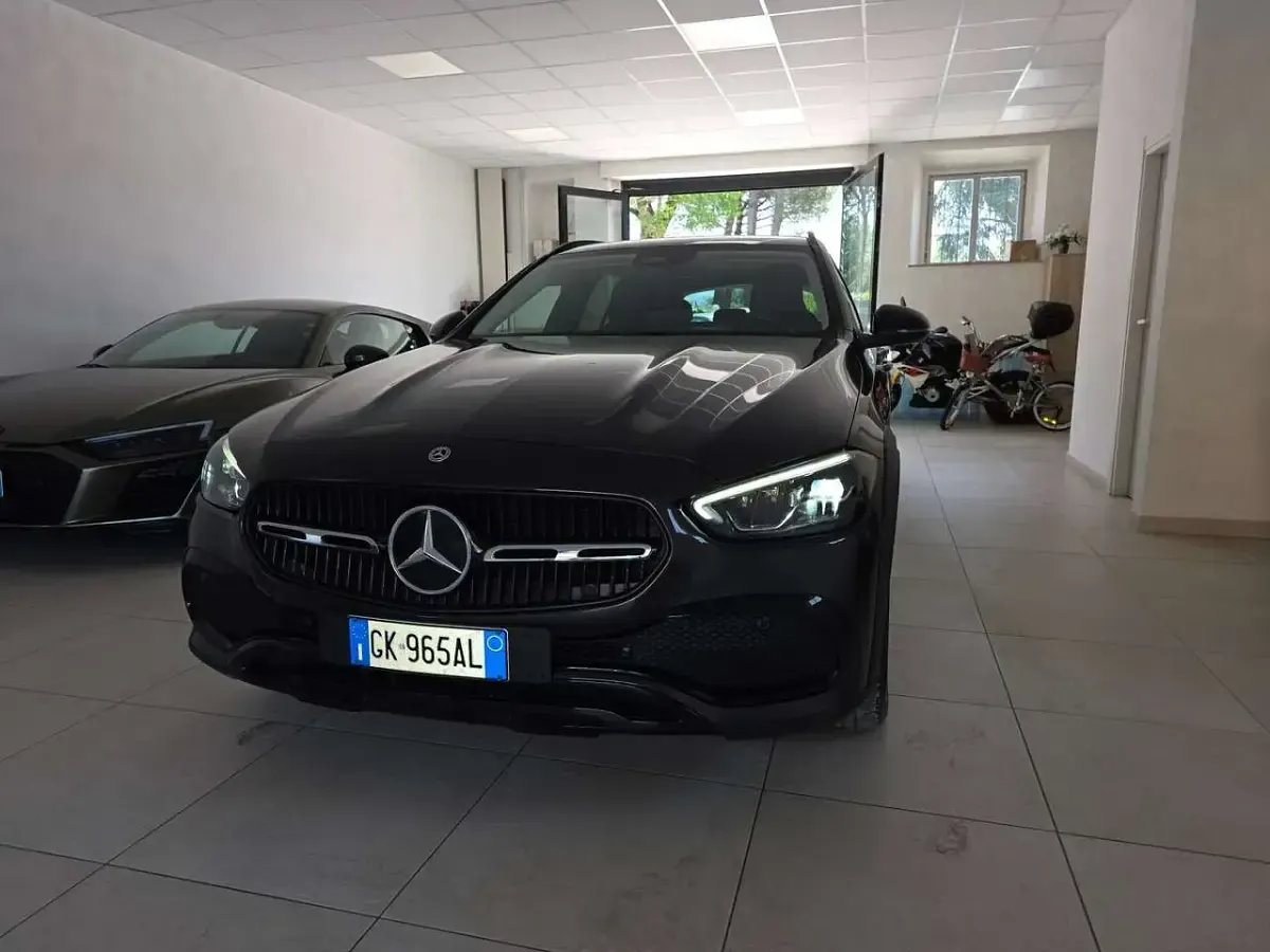 Usata Mercedes C220 Premium Plus 200 CV (147 kW) 2022 Nero Station wagon