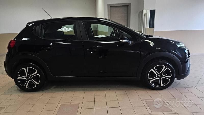 Begagnad Citroën C3 PureTech 95 HK (69 kW) 2017 Svart Sedan