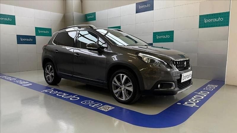 Usata Peugeot 2008 Allure 102 CV (75 kW) 2019 Grigio SUV