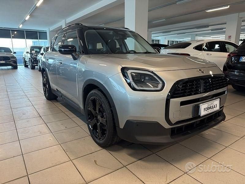 Usata Mini Countryman Favoured 170 CV (125 kW) 2025 Grigio SUV