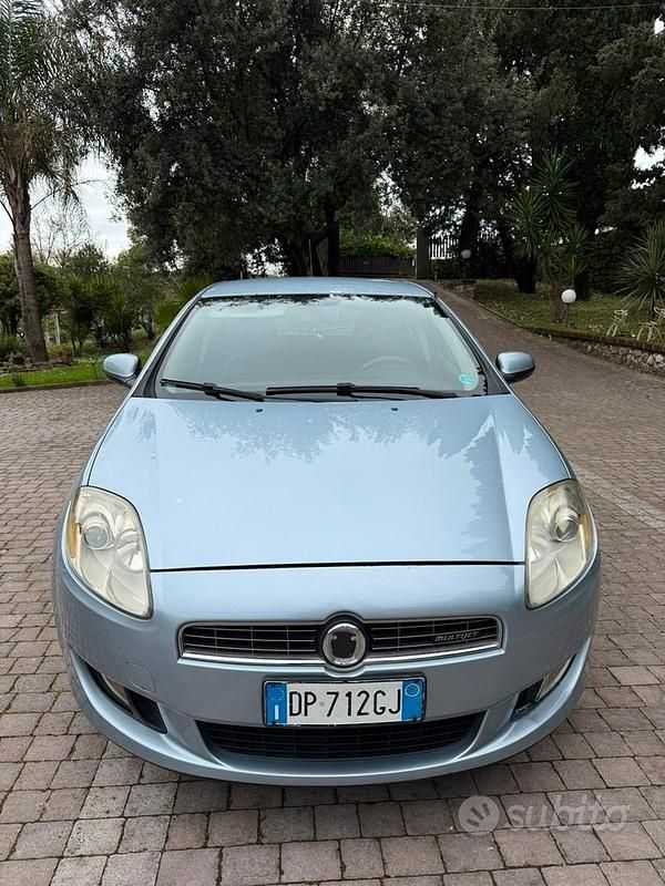 Usata Fiat Bravo Dynamic 120 CV (88 kW) 2008 Blu Utilitaria