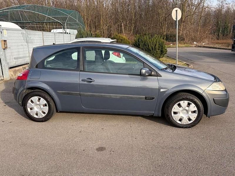 Usata Renault Mégane 106 CV (77 kW) 2006 Grigio Furgone