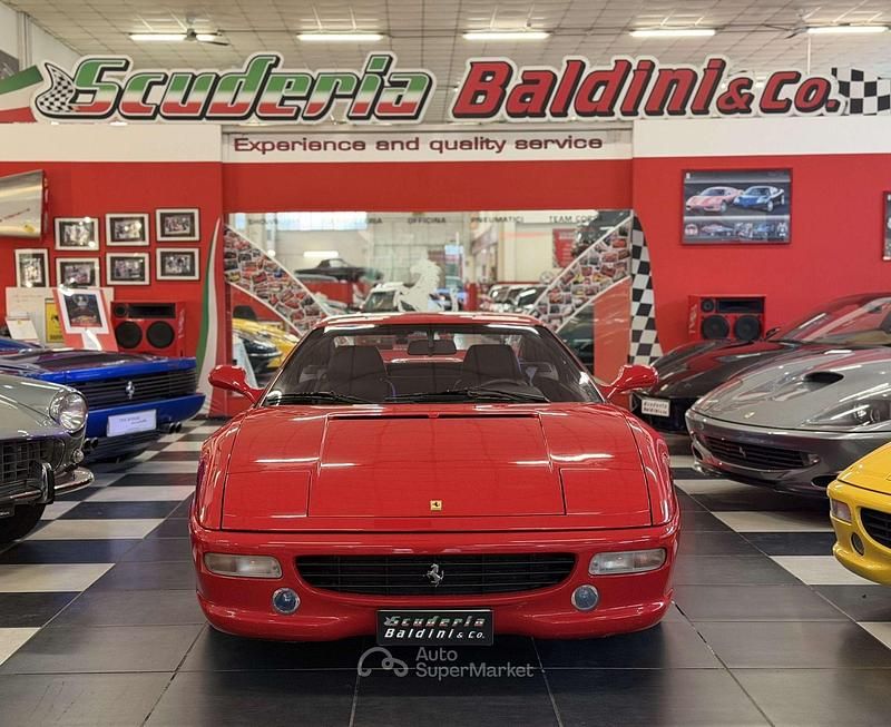 Usata Ferrari F355 381 CV (280 kW) 1996 Rosso Berlina