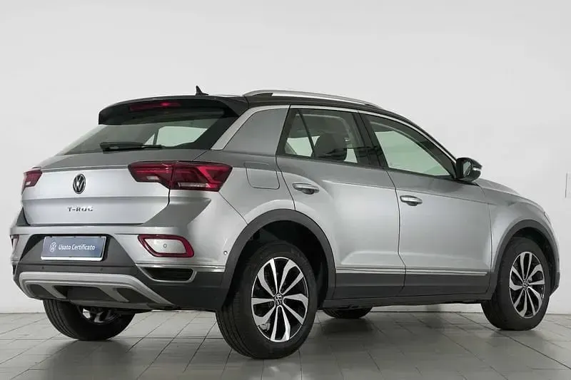 Usata VW T-Roc Style 150 CV (110 kW) 2022 Argento SUV