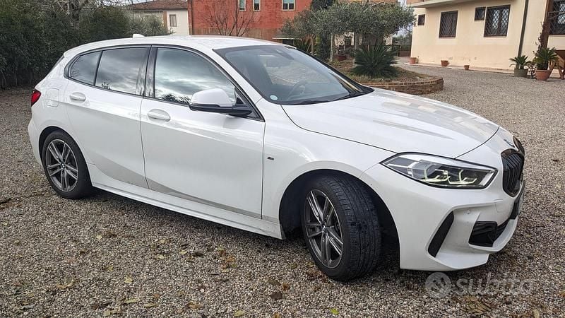 Usata BMW 118 M Sport 150 CV (110 kW) 2021 Bianco Utilitaria