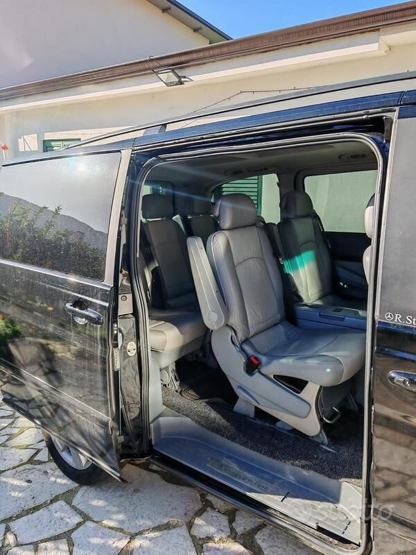Usata Mercedes Viano 109 CV (80 kW) 2009 Nero Monovolume