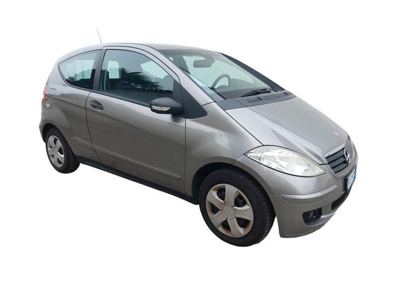 Usata Mercedes A150 Classic 95 CV (69 kW) 2009 Grigio Coupé