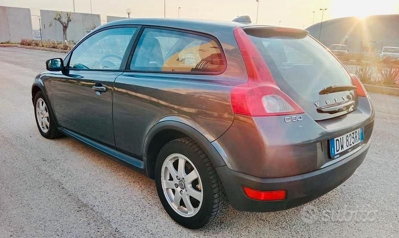 Usata Volvo C30 Momentum 136 CV (100 kW) 2008 Utilitaria