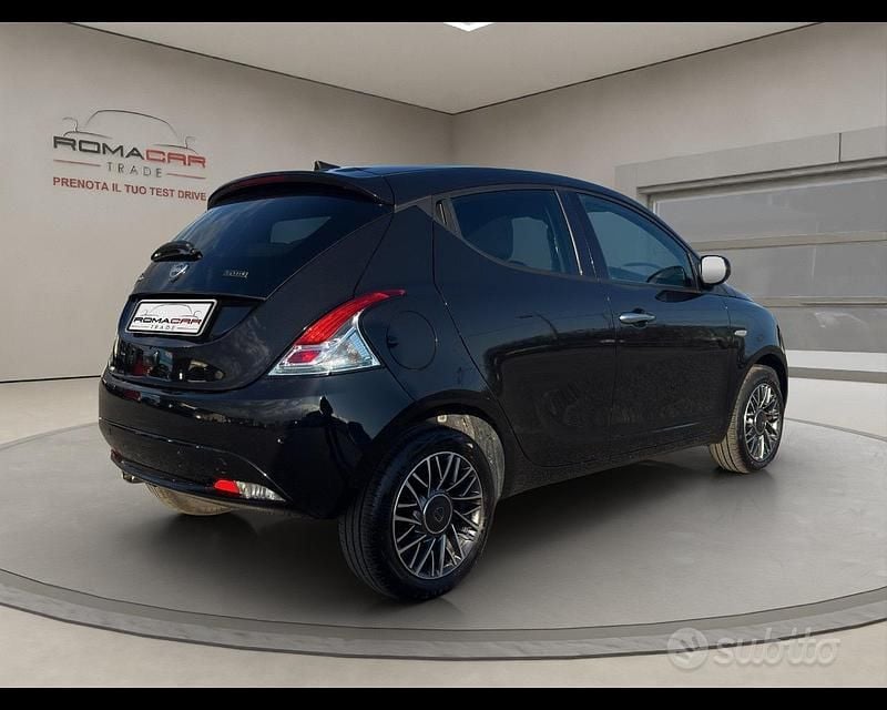 Usata Lancia Ypsilon S 69 CV (50 kW) 2023 Nero Utilitaria