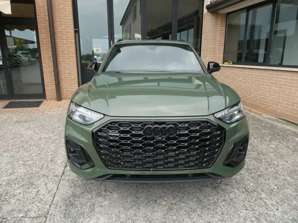 Usata Audi Q5 Sportback Ambiente 204 CV (150 kW) 2025 District green SUV