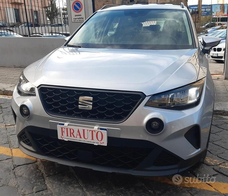 Usata Seat Arona Style 95 CV (69 kW) 2022 Grigio SUV