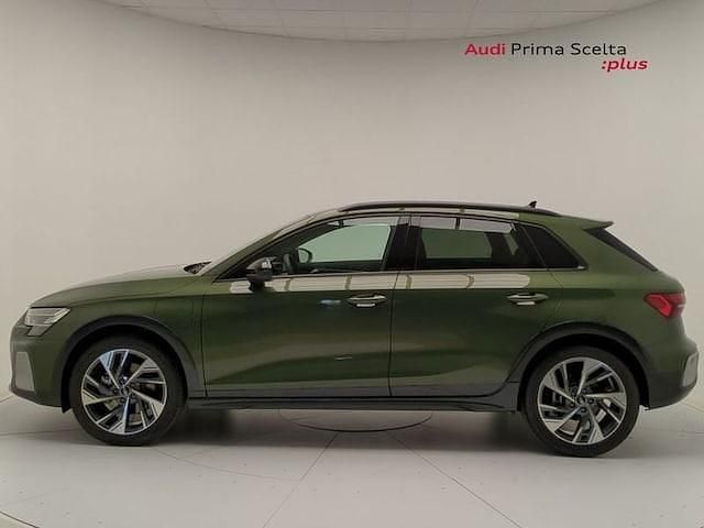 Nuova Audi A3 Business 204 CV (150 kW) 2025 Verde district metallizzato