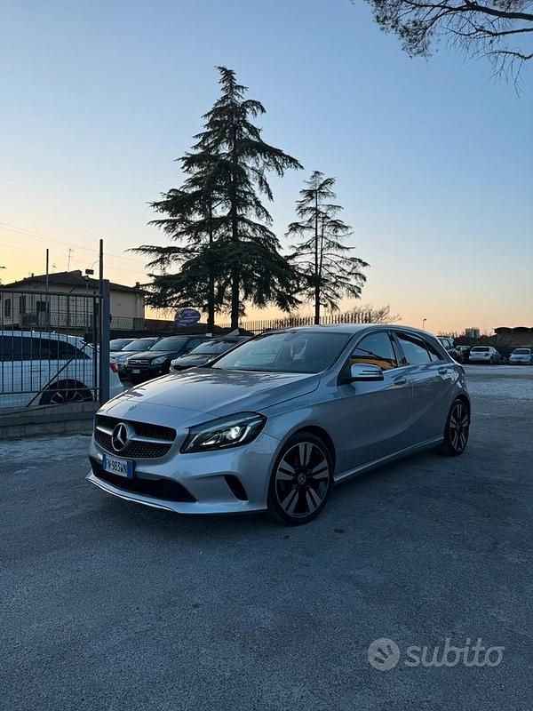 Usata Mercedes A180 Premium 2018 Grigio Berlina