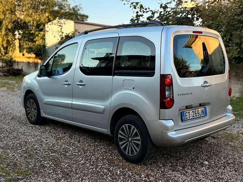 Usata Peugeot TePee 92 CV (67 kW) 2014 Grigio Station wagon