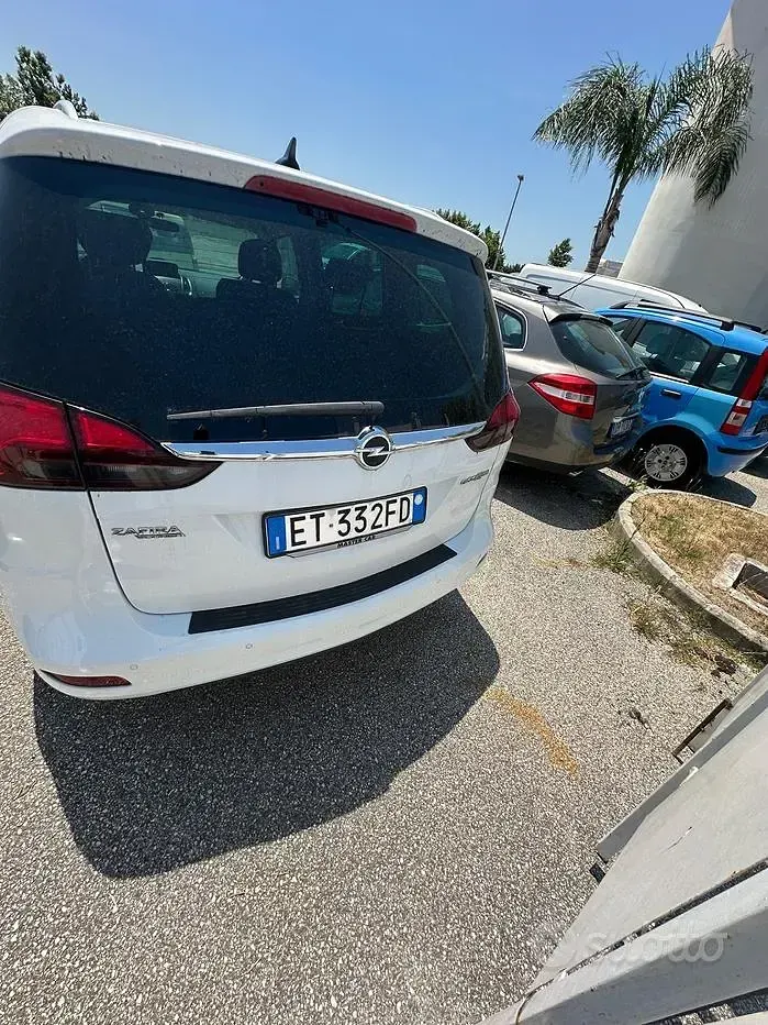 Usata Opel Zafira Tourer Cosmo 150 CV (110 kW) 2013 Bianco Monovolume