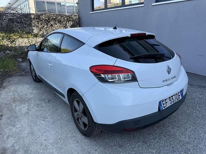 Usata Renault Mégane Coupé 131 CV (96 kW) 2010 Bianco Coupé
