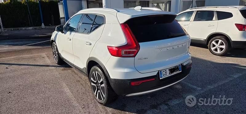 Usata Volvo XC40 150 CV (110 kW) 2020 Bianco SUV