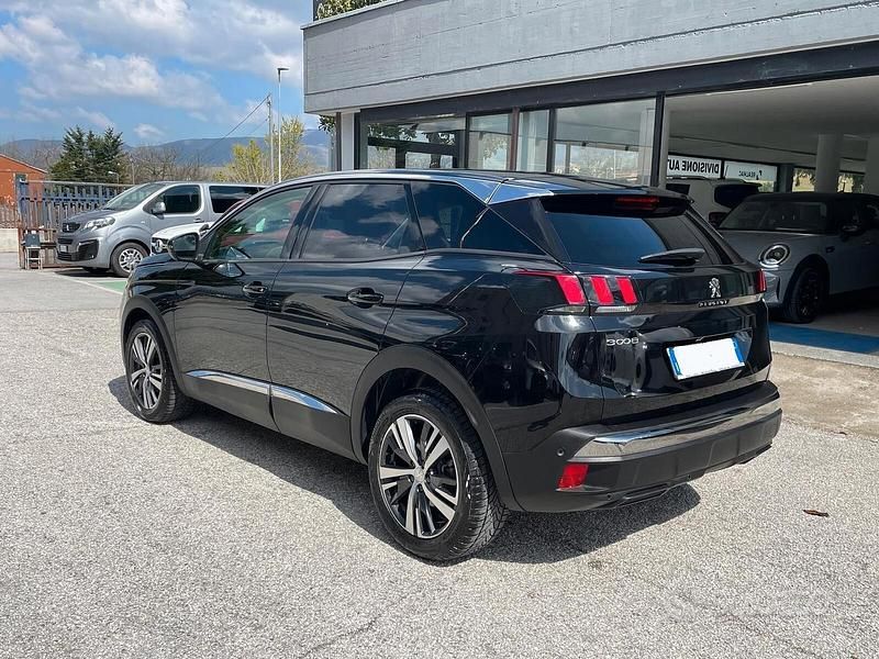 Usata Peugeot 3008 Allure 131 CV (96 kW) 2022 Nero SUV