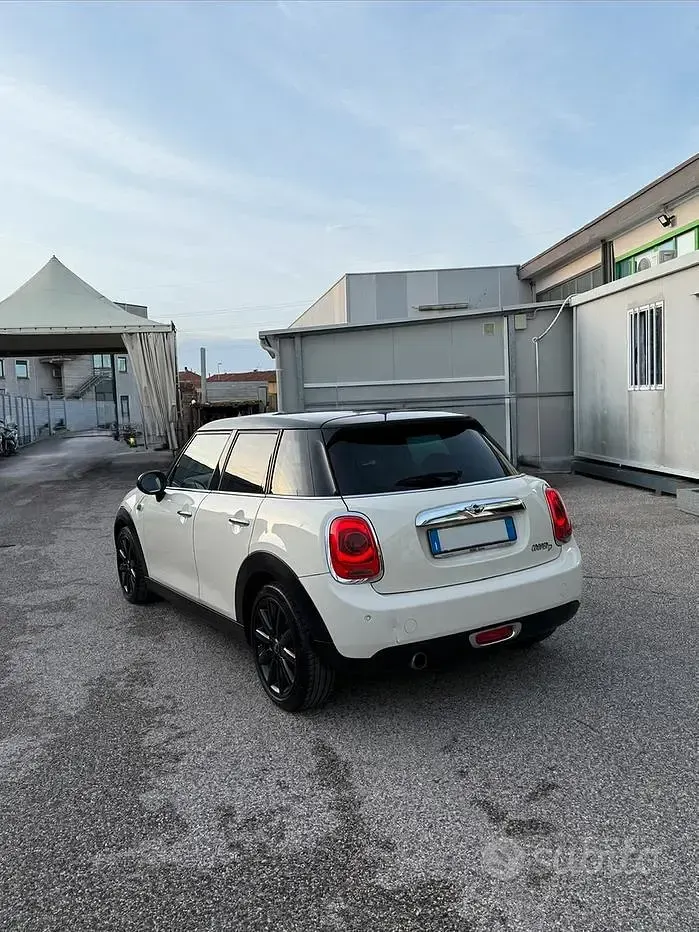 Usata Mini Cooper D 116 CV (85 kW) 2014 Bianco Utilitaria