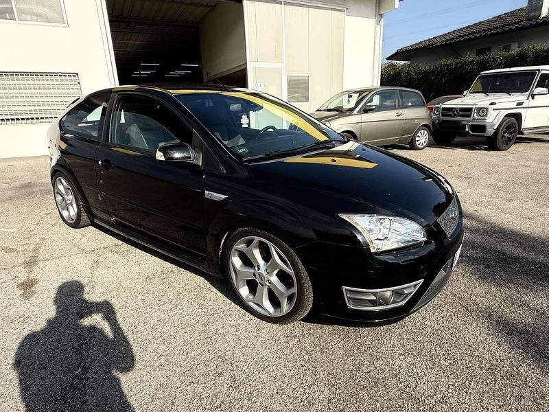 Usata Ford Focus ST 226 CV (166 kW) 2006 Other Berlina